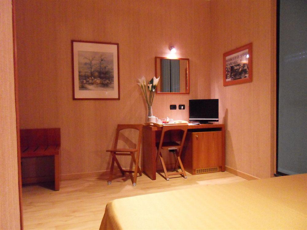 Hotel Roxy Milano Ngoại thất bức ảnh