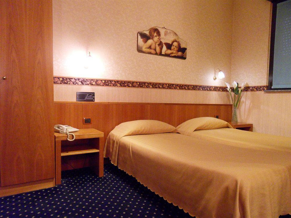 Hotel Roxy Milano Ngoại thất bức ảnh